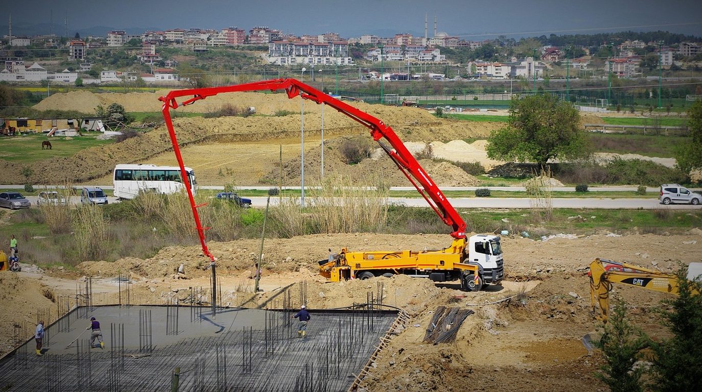 Concretagem em casa em construção em Maringá‑PR